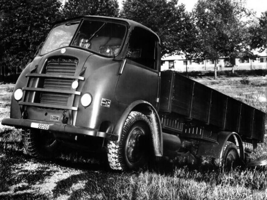  Alfa Romeo 800 RE 1940 года  (фото 1 из 1)